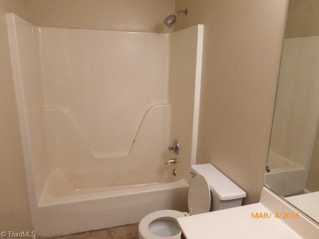 3574 Enterprise Road Lexington, NC 27295 - Photo 8 of 16 Hall Bath