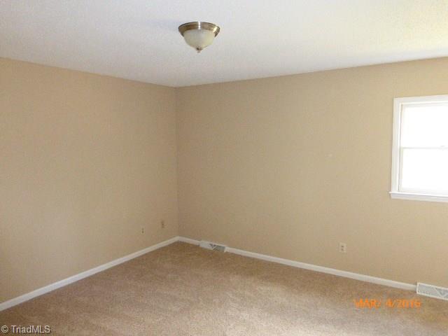 3574 Enterprise Road Lexington, NC 27295 - Photo 9 of 16 Master Bedroom