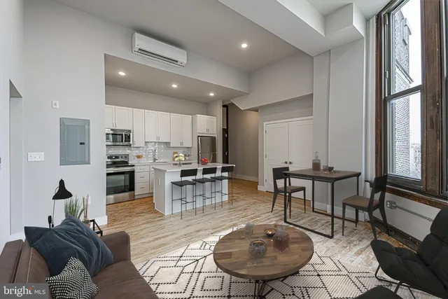 $1,495 | 1300 South 19th Street, Unit 303, Philadelphia, PA 19146