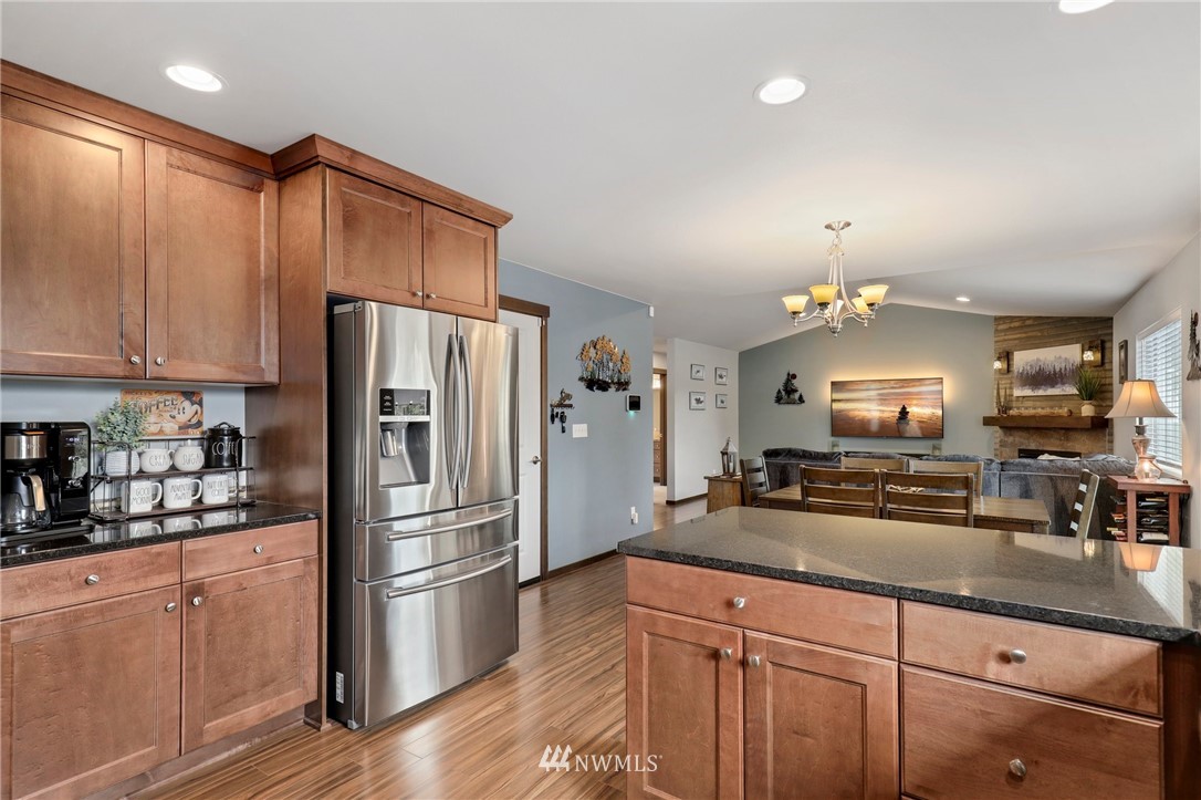 654 Sylvan Way Bremerton, WA 98310 - Photo 14 of 27 Gallery Image 14