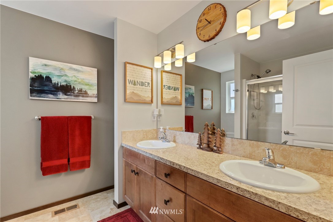 654 Sylvan Way Bremerton, WA 98310 - Photo 20 of 27 Gallery Image 20