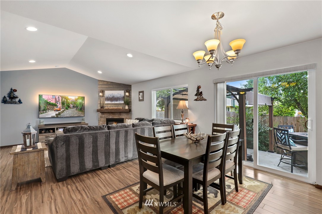 654 Sylvan Way Bremerton, WA 98310 - Photo 7 of 27 Gallery Image 7
