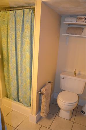 28 Arbutus Road Worcester, MA 01606 - Photo 20 of 26 Gallery Image 20