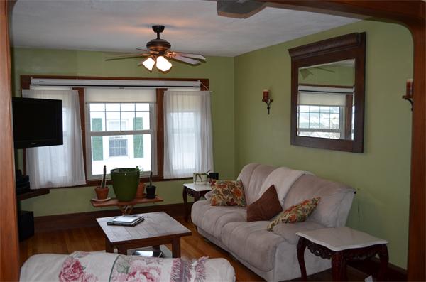 28 Arbutus Road Worcester, MA 01606 - Photo 3 of 26 Gallery Image 3