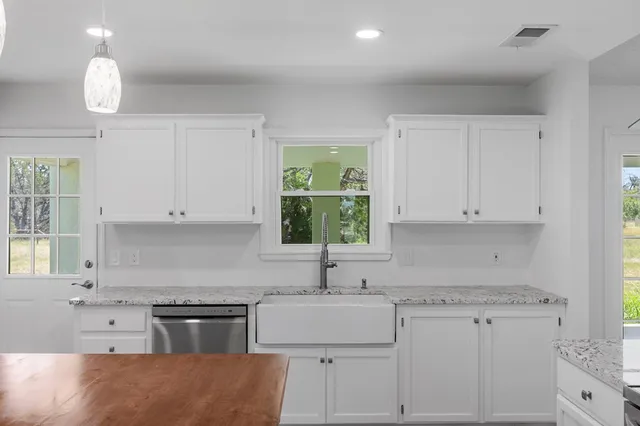 $795,000 | 110 Live Oak Lane, Kerrville, TX 78028