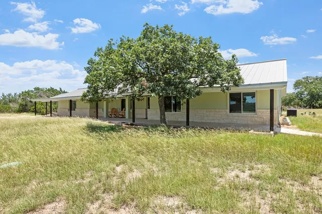 $795,000 | 110 Live Oak Lane, Kerrville, TX 78028
