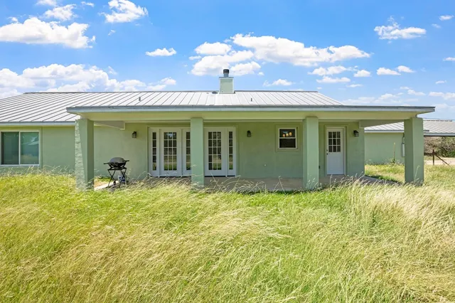 $795,000 | 110 Live Oak Lane, Kerrville, TX 78028