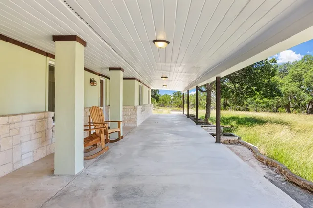 $795,000 | 110 Live Oak Lane, Kerrville, TX 78028