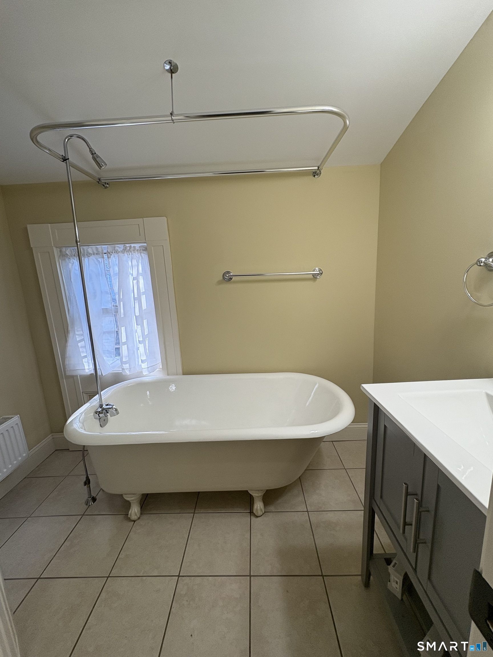 7 Coit Street, Unit 2 New London, CT 06320 - Photo 10 of 19