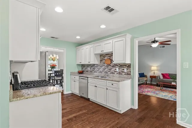 $2,600 | 920 Mill Drive, Savannah, GA 31419