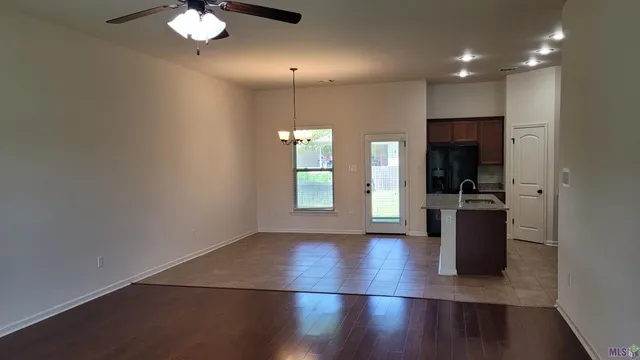 $1,850 | 14407 Tanya Drive, Gonzales, LA 70737