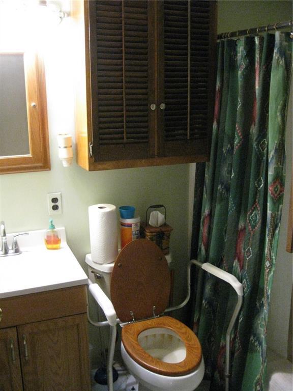 46 County Road Oakland, ME 04963 - Photo 11 of 14 Basement Full Bathroom
