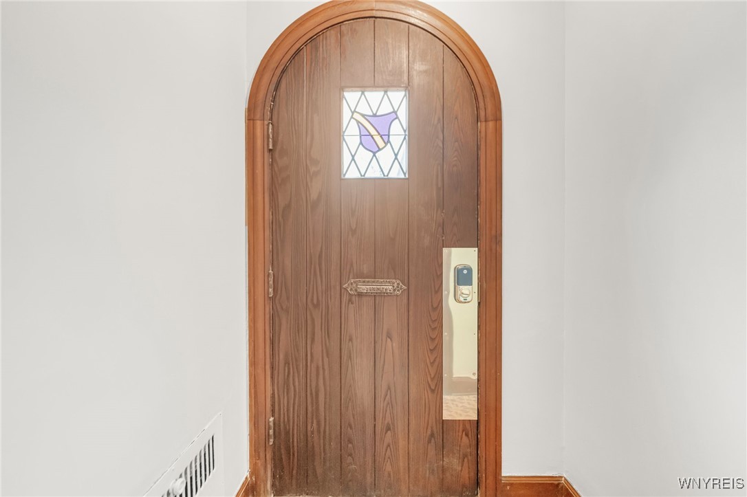 183 Ruskin Road Amherst, NY 14226 - Photo 2 of 31