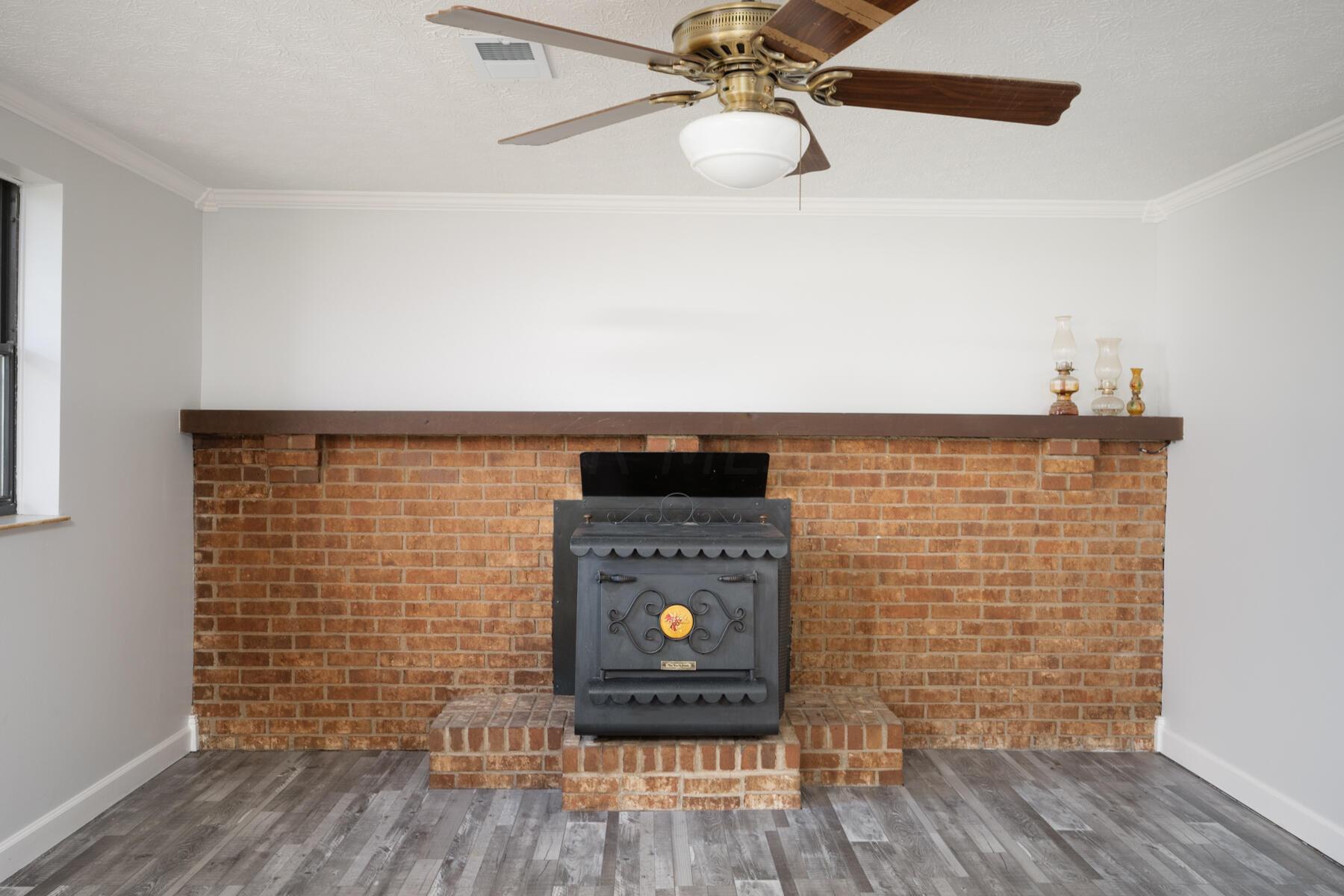 136 East Branch Road Delaware, OH 43015 - Photo 17 of 36 Family Room