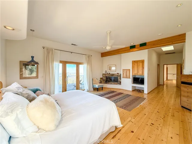 a large kitchen with granite countertop lots of counter top space