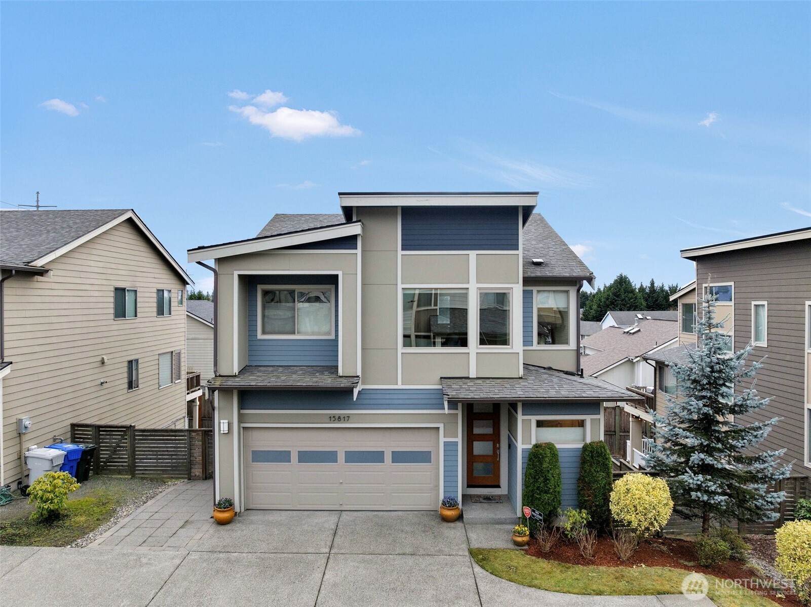 15817 Southeast 252 Place Covington, WA 98042 - Photo 3 of 31