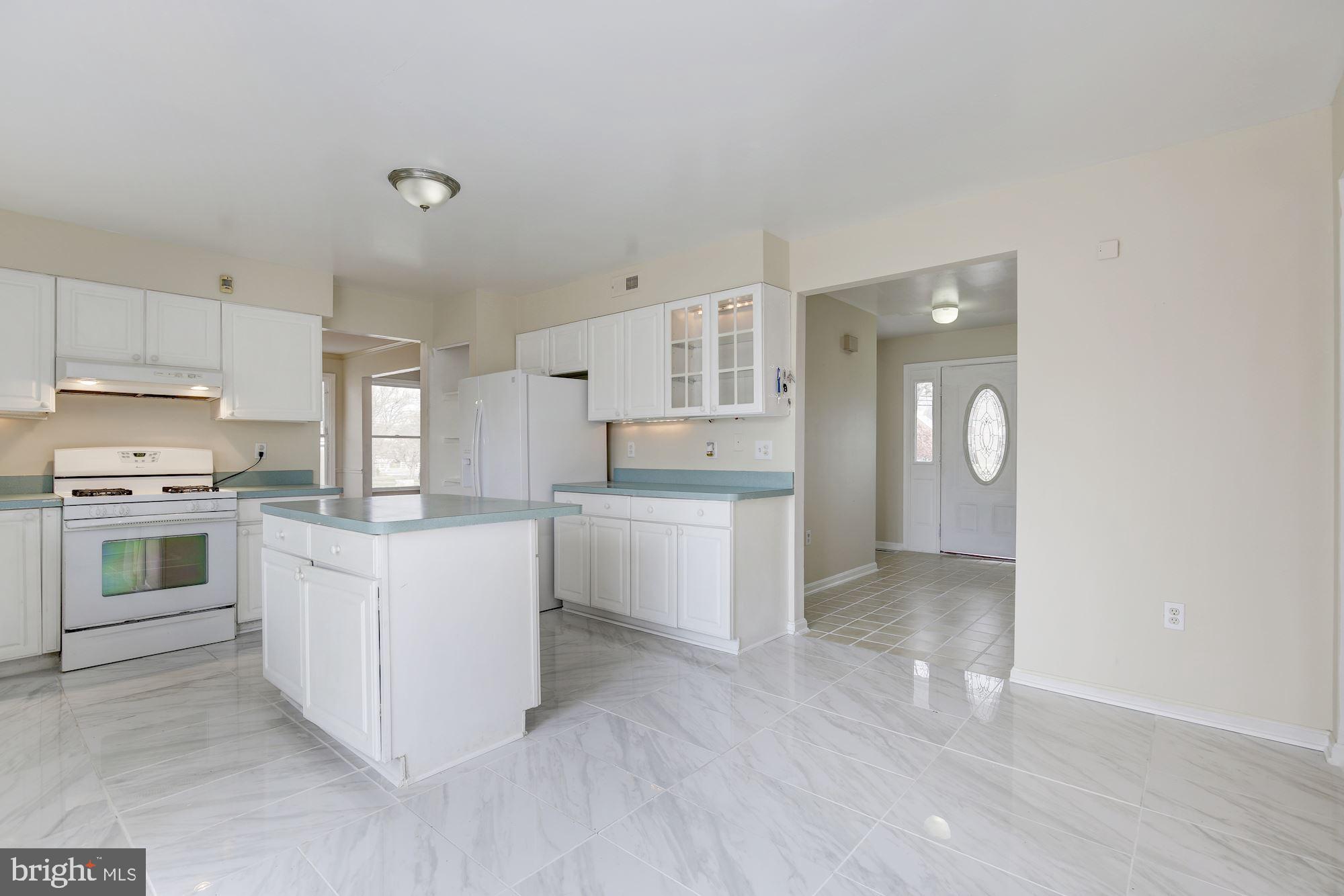 2925 Fairland Road Silver Spring, MD 20904 - Photo 17 of 60 marble floors