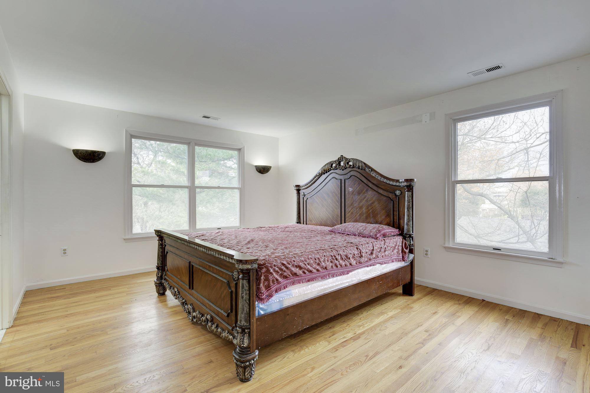 2925 Fairland Road Silver Spring, MD 20904 - Photo 30 of 60 Main bedroom
