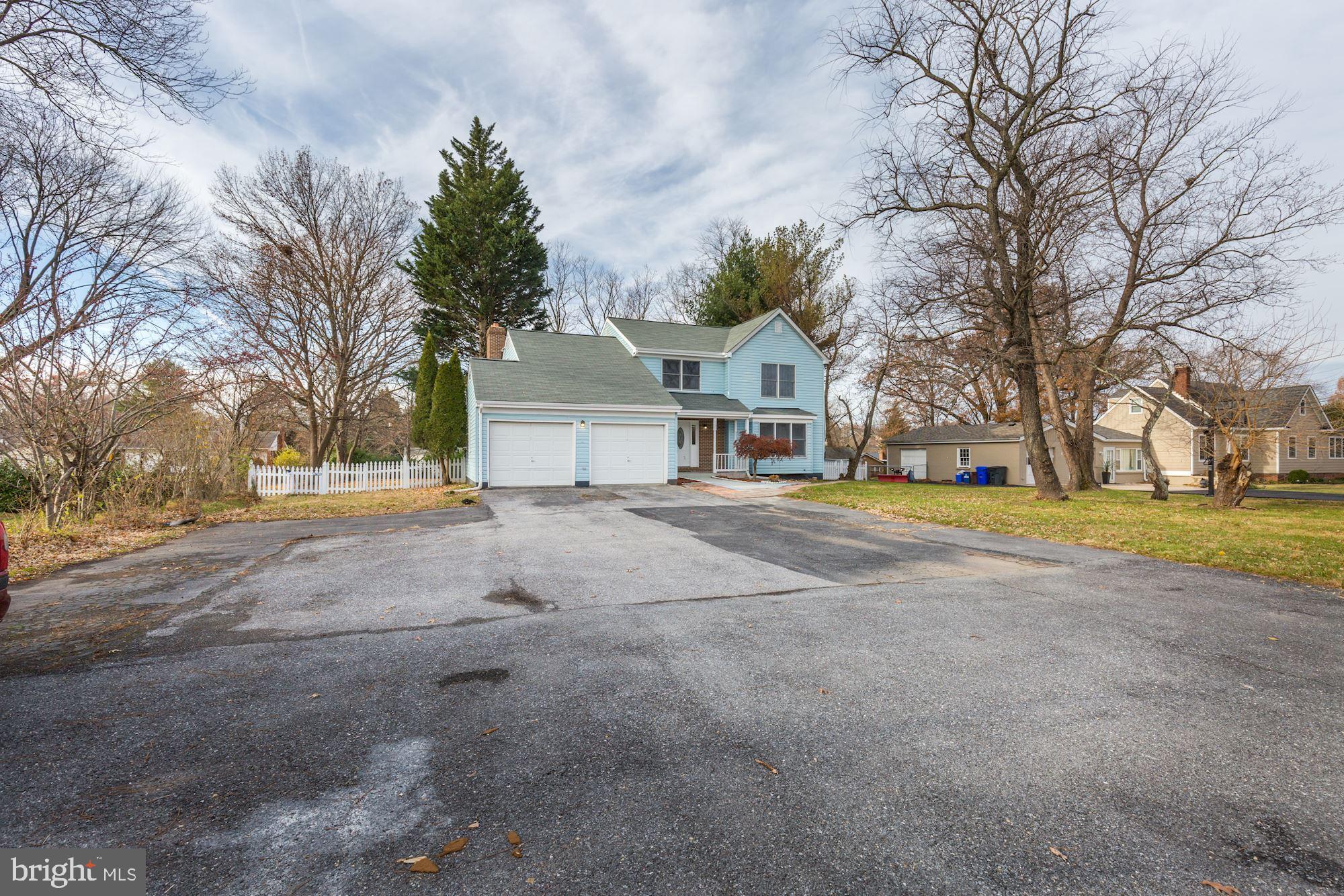 2925 Fairland Road Silver Spring, MD 20904 - Photo 4 of 60 Large parking /Driveway
