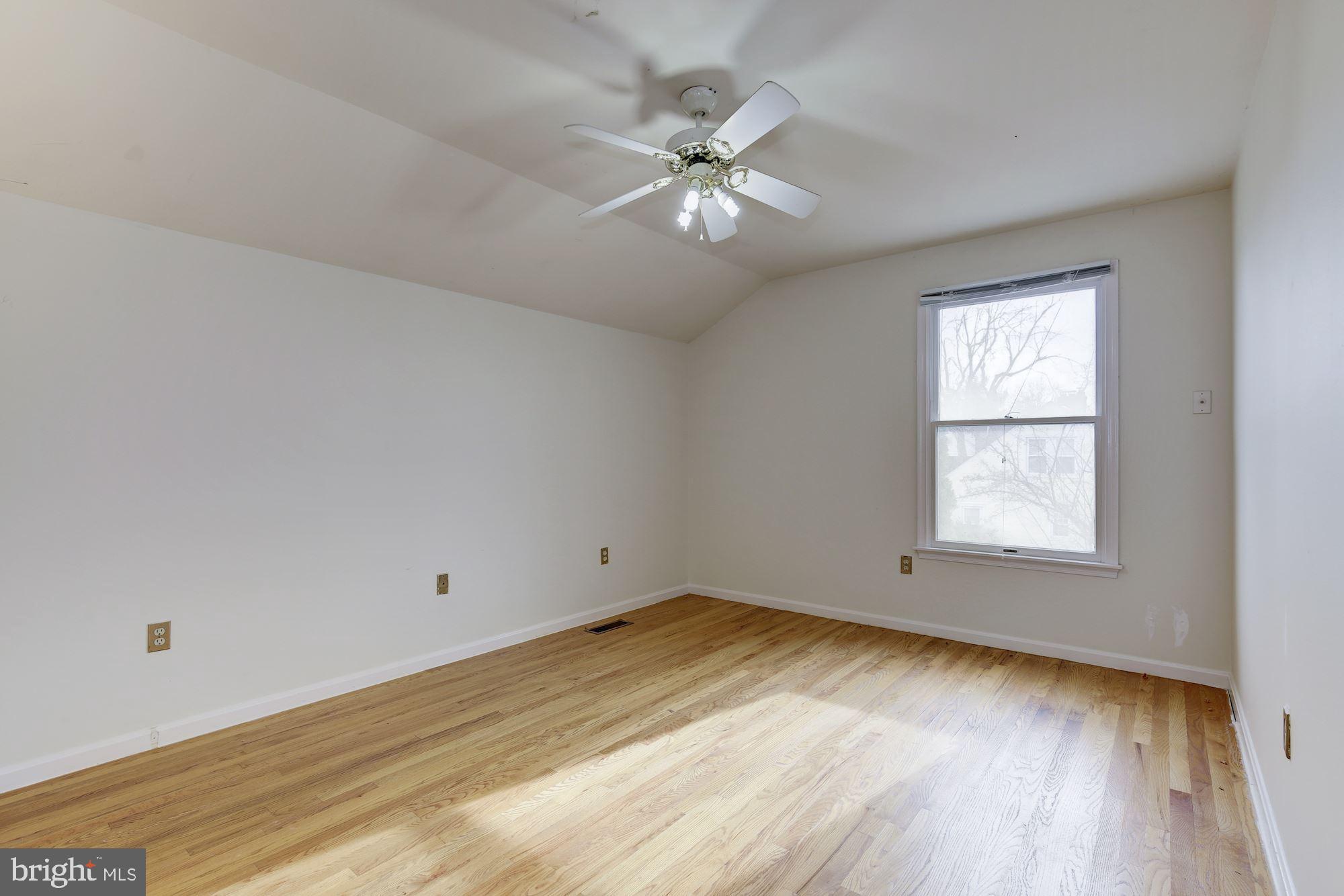 2925 Fairland Road Silver Spring, MD 20904 - Photo 38 of 60 4th bedroom