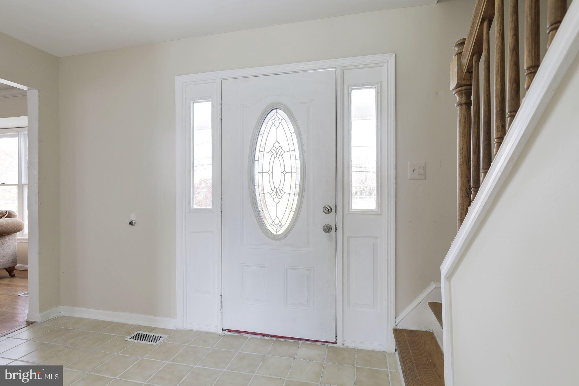 2925 Fairland Road Silver Spring, MD 20904 - Photo 6 of 60 Hallway