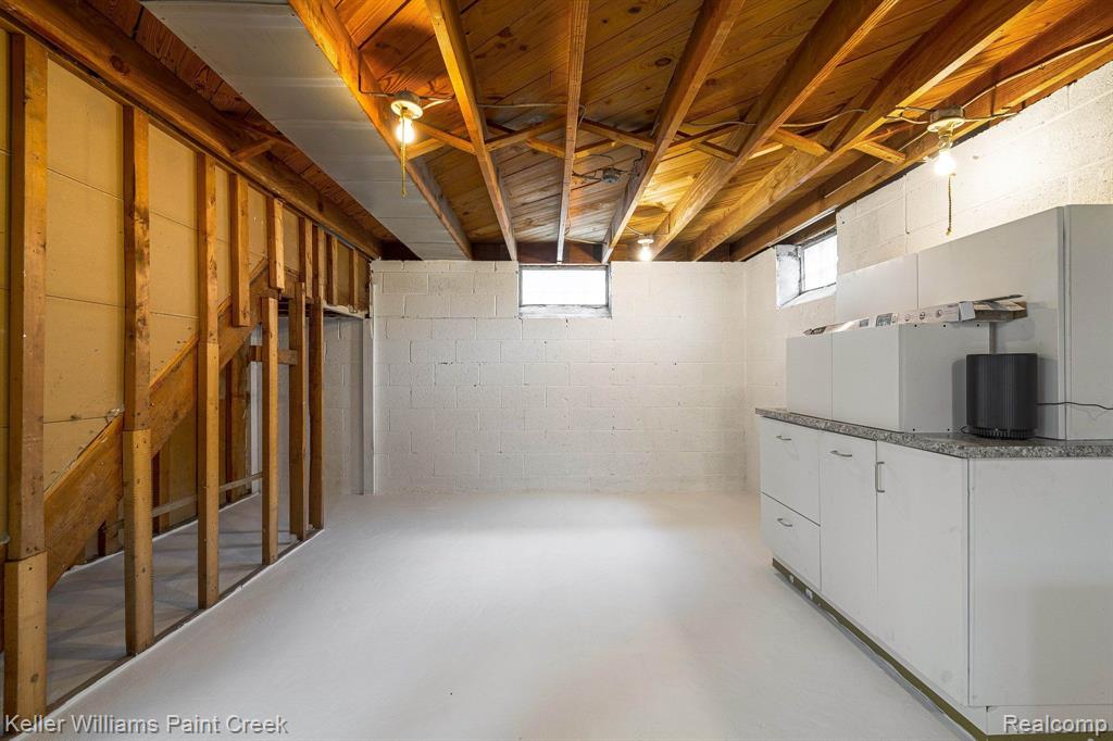26630 Schoenherr Road Warren, MI 48089 - Photo 19 of 27