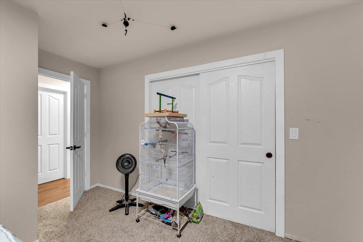1675 Hominy Way Redding, CA 96003 - Photo 22 of 38 a view of a room with gym equipment