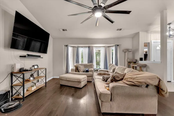 $485,000 | 1675 Hominy Way, Redding, CA 96003