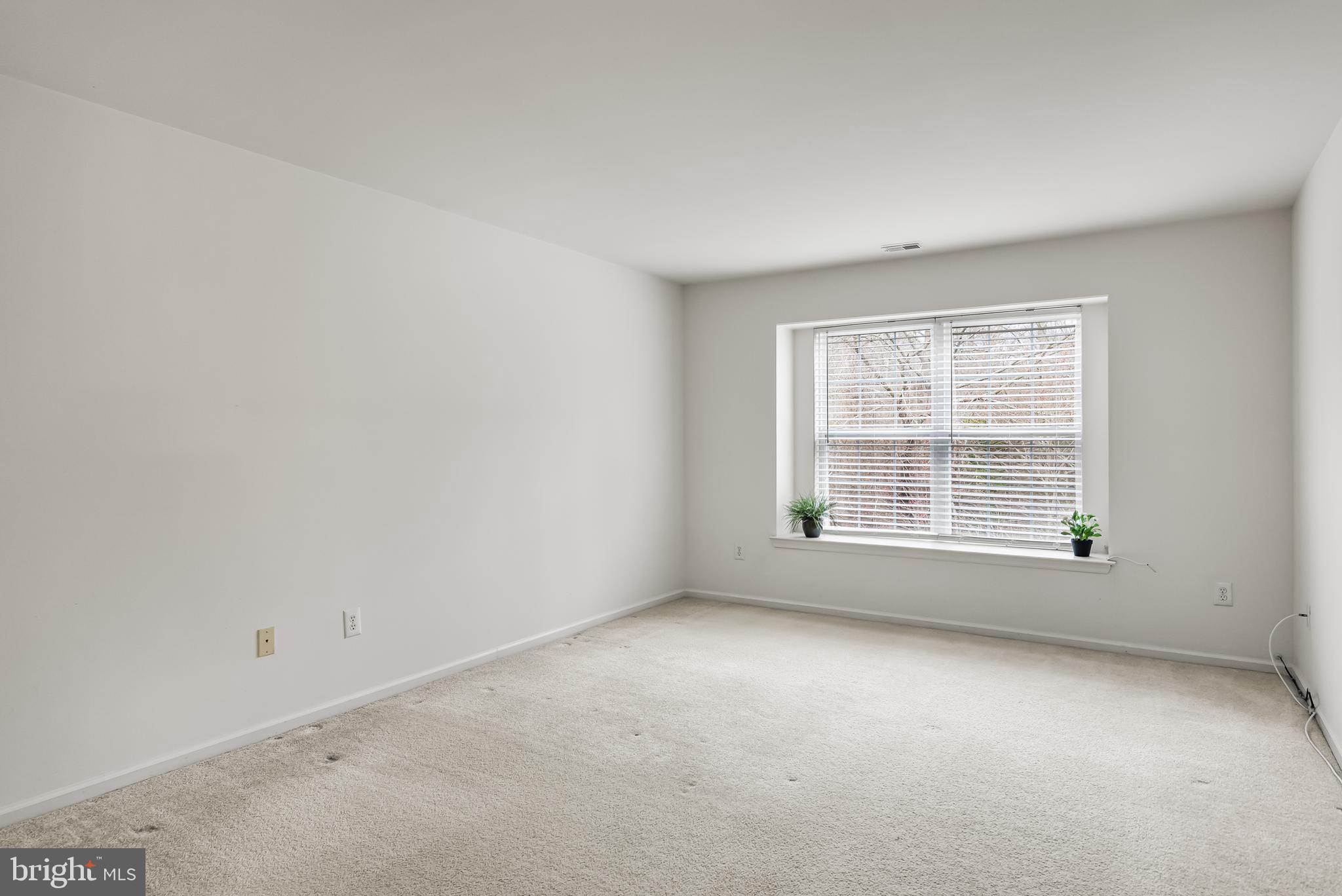 773 Barton Run Boulevard Marlton, NJ 08053 - Photo 19 of 30 an empty room with a window