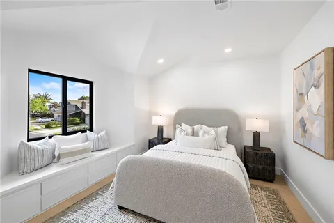 $9,999,000 | 1700 Port Ashley Place, Newport Beach, CA 92660