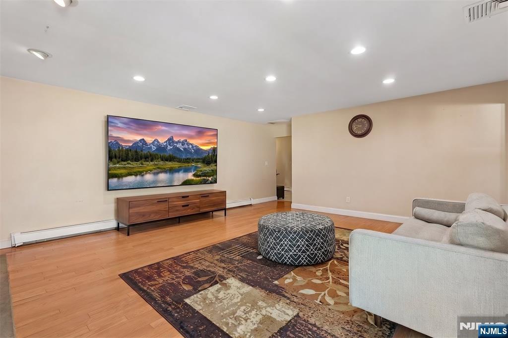 16 Cutter Avenue Edison, NJ 08820 - Photo 13 of 22