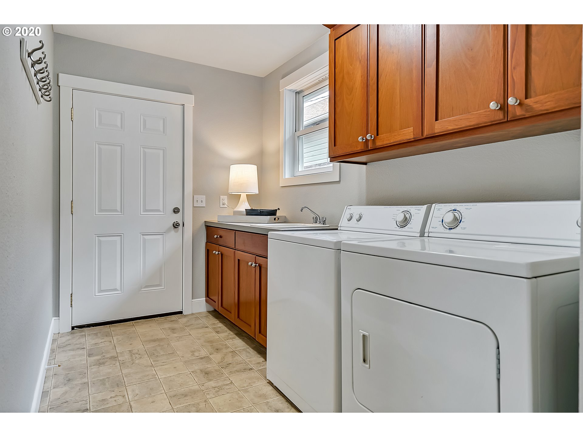 626 F Street Springfield, OR 97477 - Photo 21 of 26