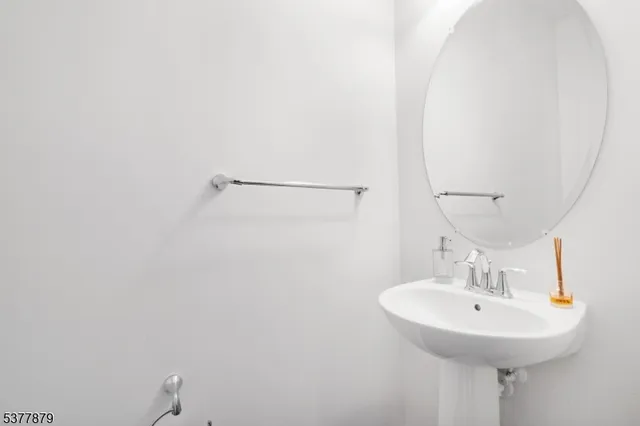 $1,095,000 | 16 Lee Drive, Morristown, NJ 07960