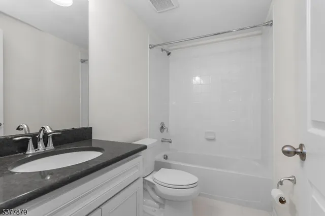 $1,095,000 | 16 Lee Drive, Morristown, NJ 07960