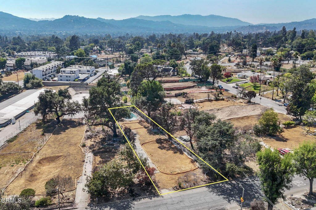 2717 Maiden Lane Altadena, CA 91001 - Photo 2 of 7 a view of a city