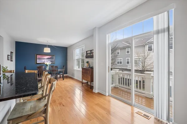 $410,000 | 1158 Orangery Court, Carol Stream, IL 60188