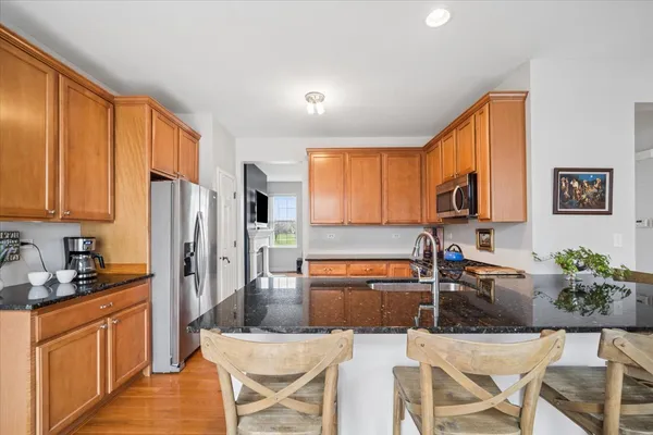 $410,000 | 1158 Orangery Court, Carol Stream, IL 60188