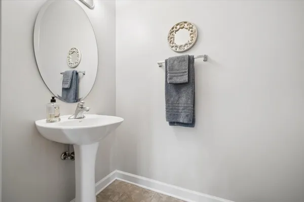 $410,000 | 1158 Orangery Court, Carol Stream, IL 60188