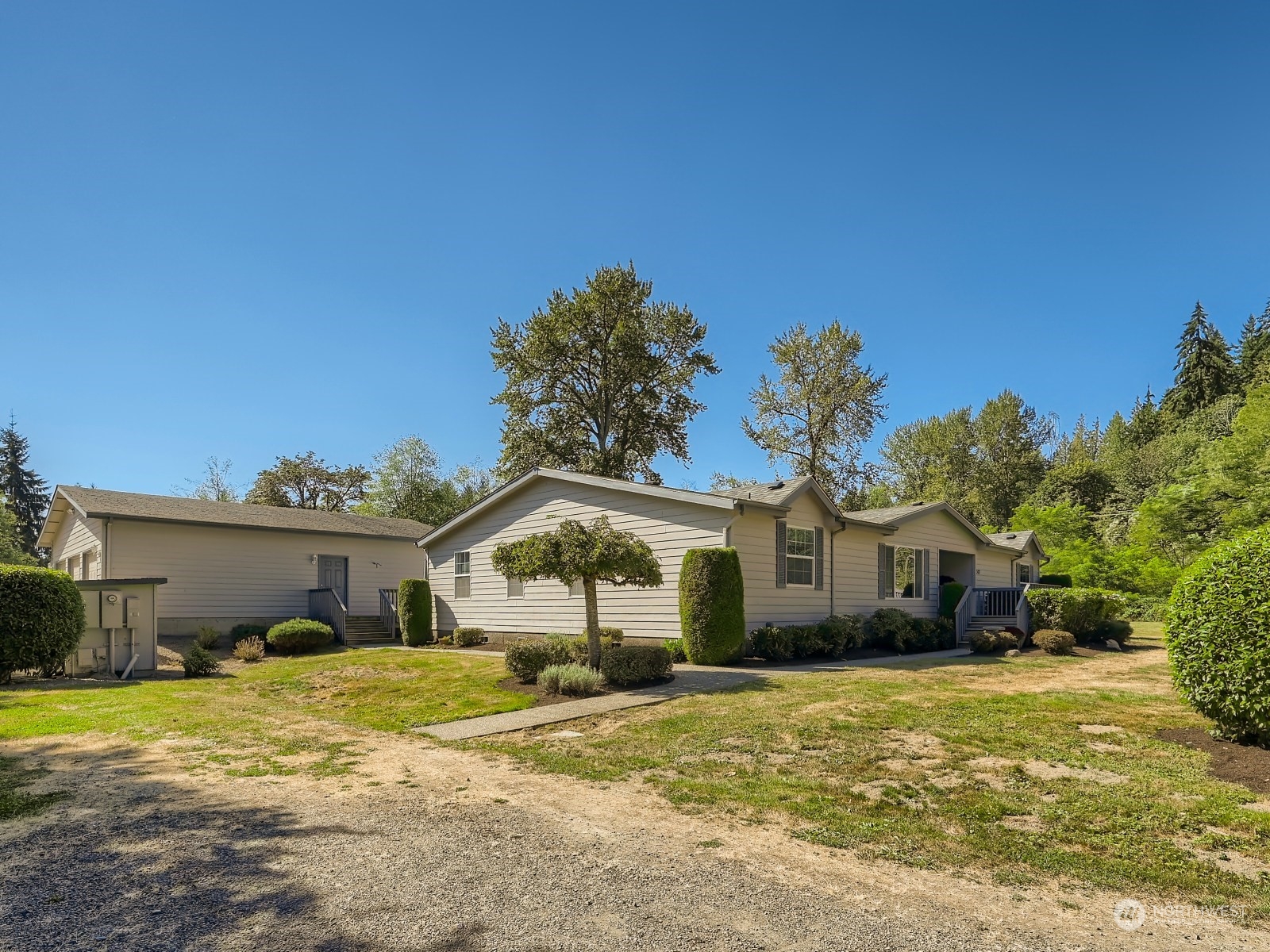 307 South Machias Road Snohomish, WA 98290 - Photo 2 of 27 Gallery Image 2