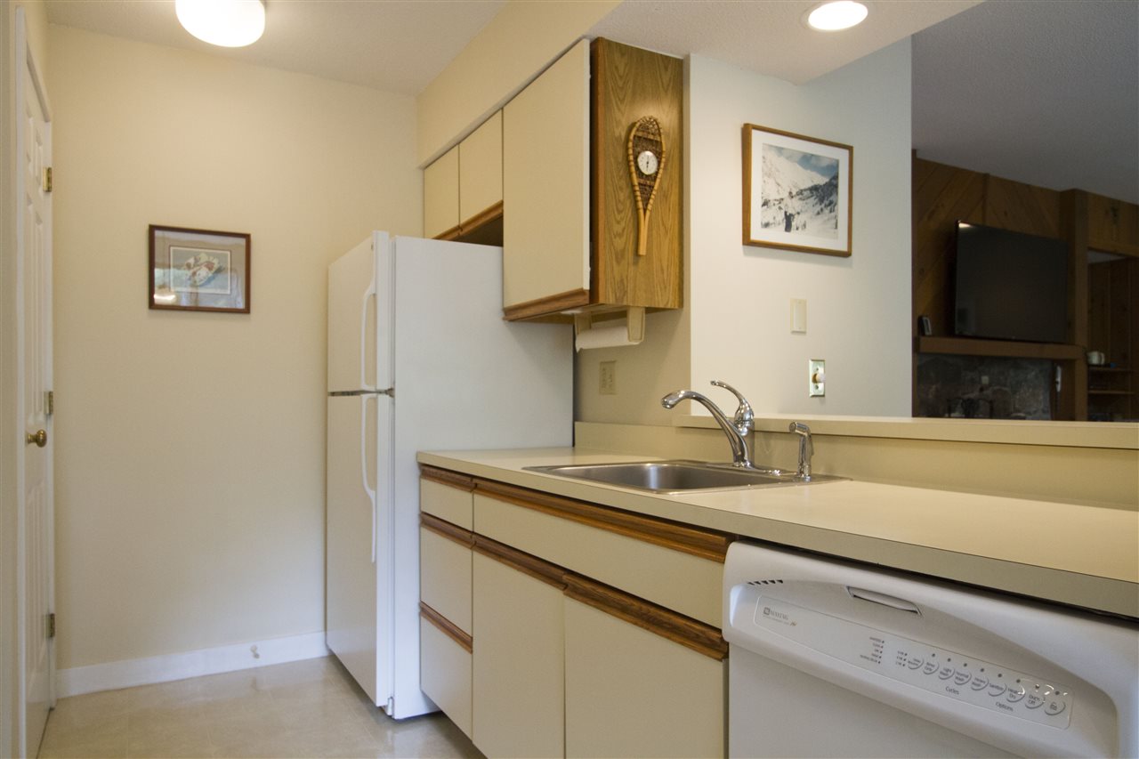 75 East Birch Road, Unit 28 Stratton, VT 05155 - Photo 7 of 21 Gallery Image 7