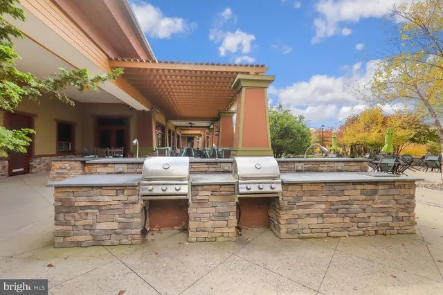 $650,000 | 110 Battery Point Drive, Fredericksburg, VA 22406