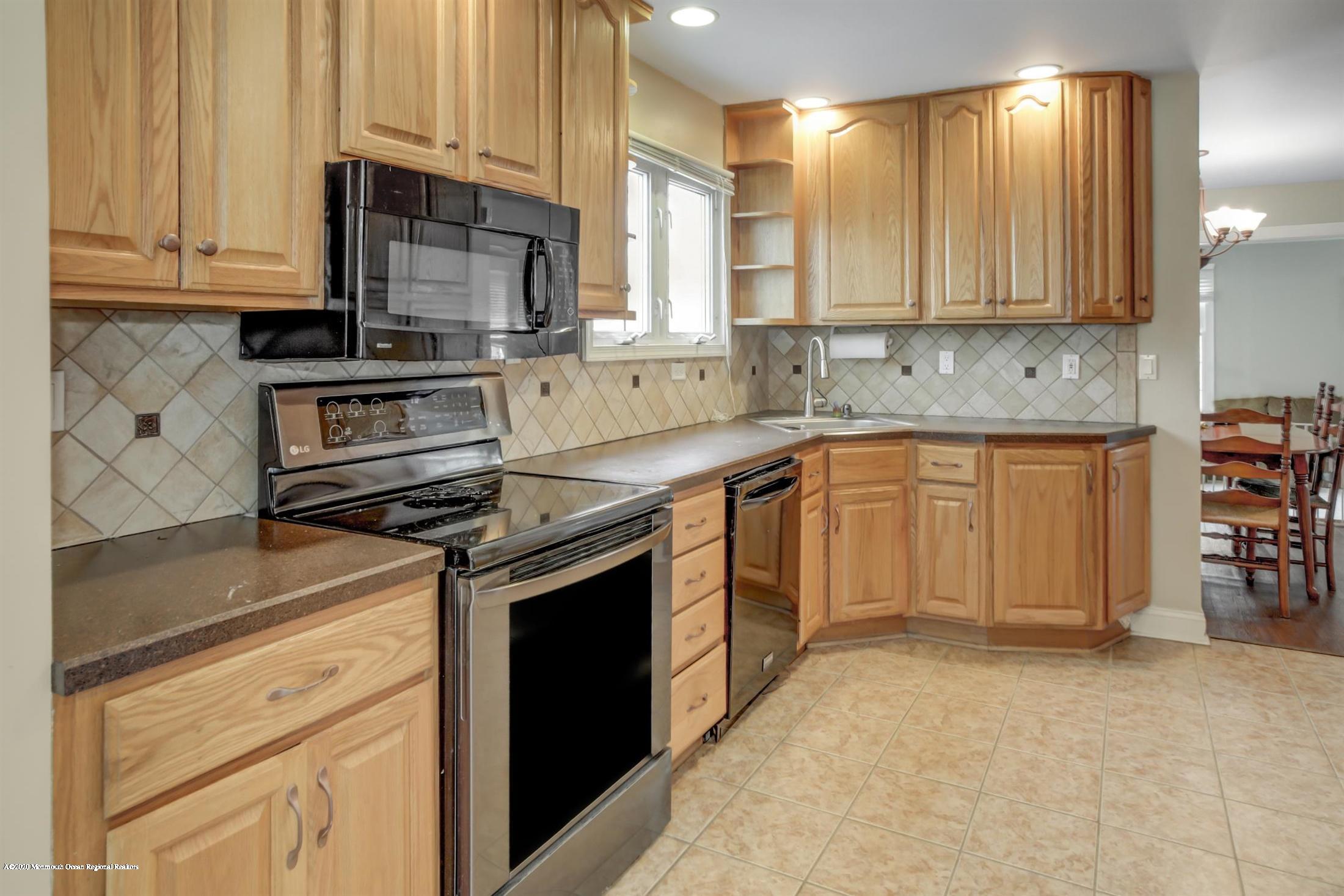 06-Kitchen
