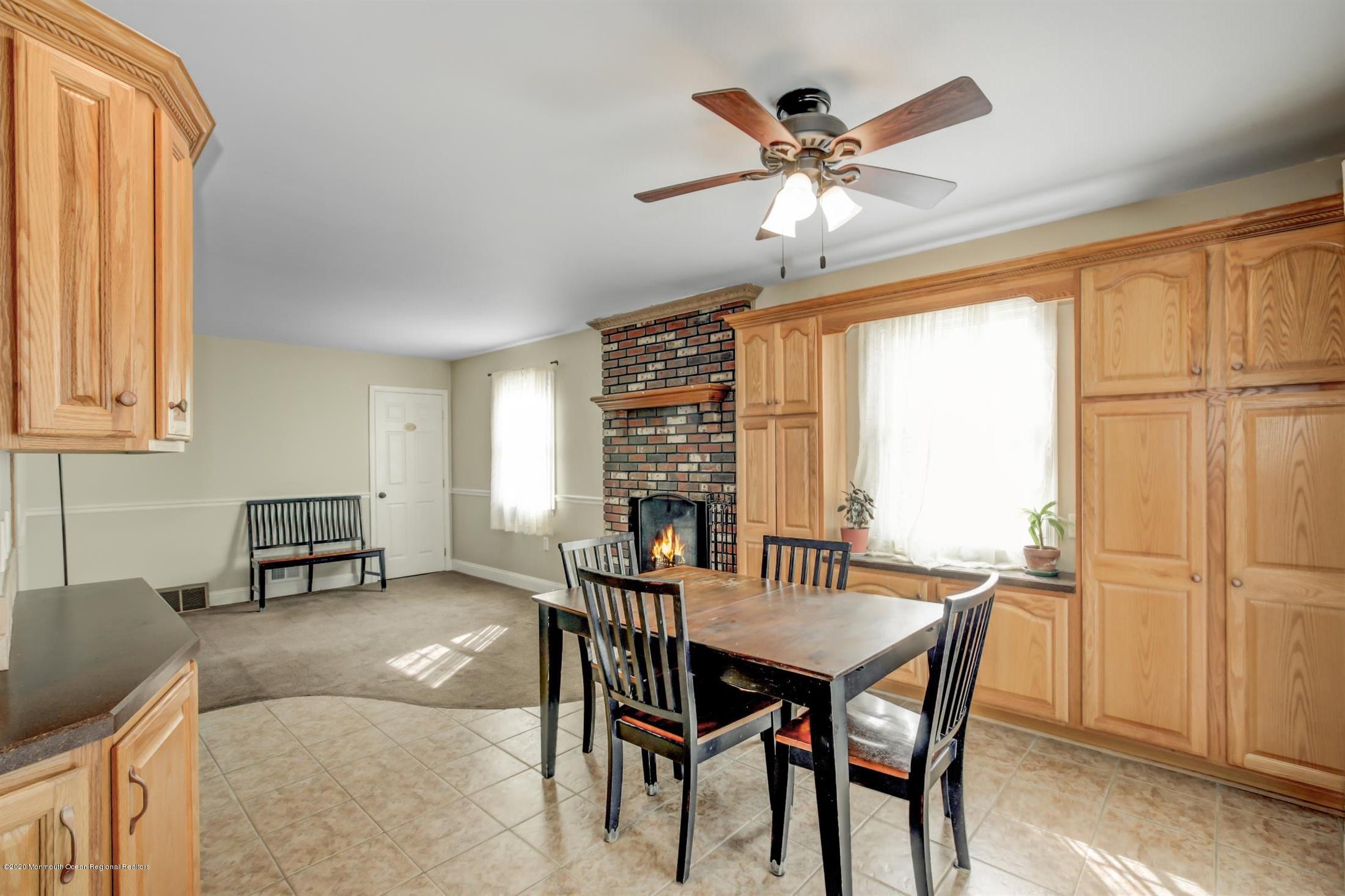 113 Johnathan Road Manchester Township, NJ 08759 - Photo 8 of 24 08-Kitchen to Family