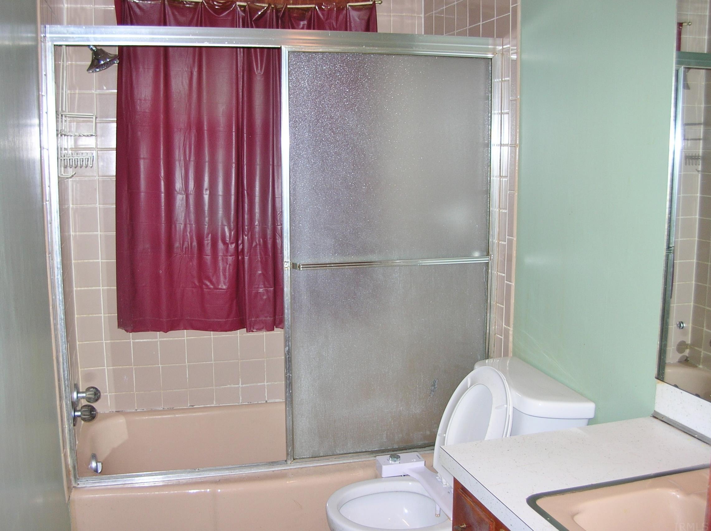 5016 Stringtown Road Evansville, IN 47711 - Photo 13 of 18 Gallery Image 13