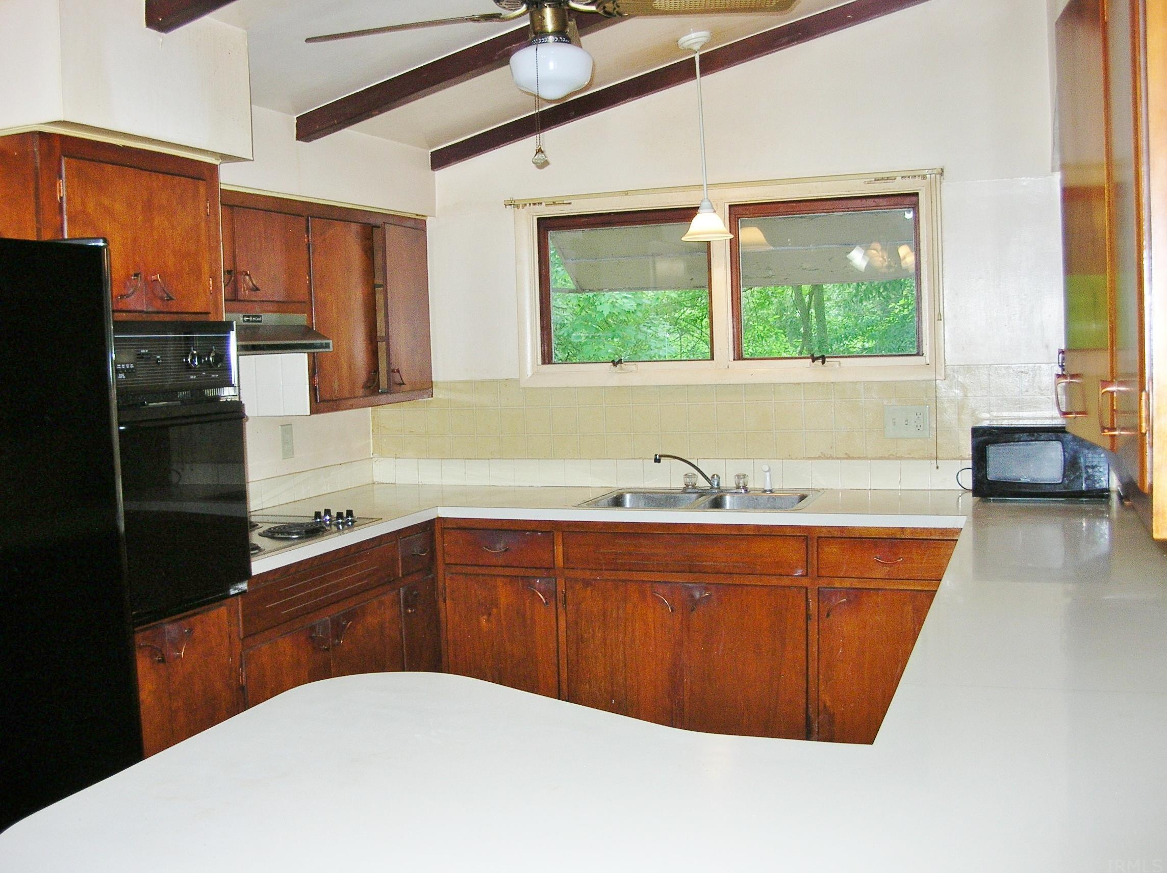 5016 Stringtown Road Evansville, IN 47711 - Photo 6 of 18 Gallery Image 6