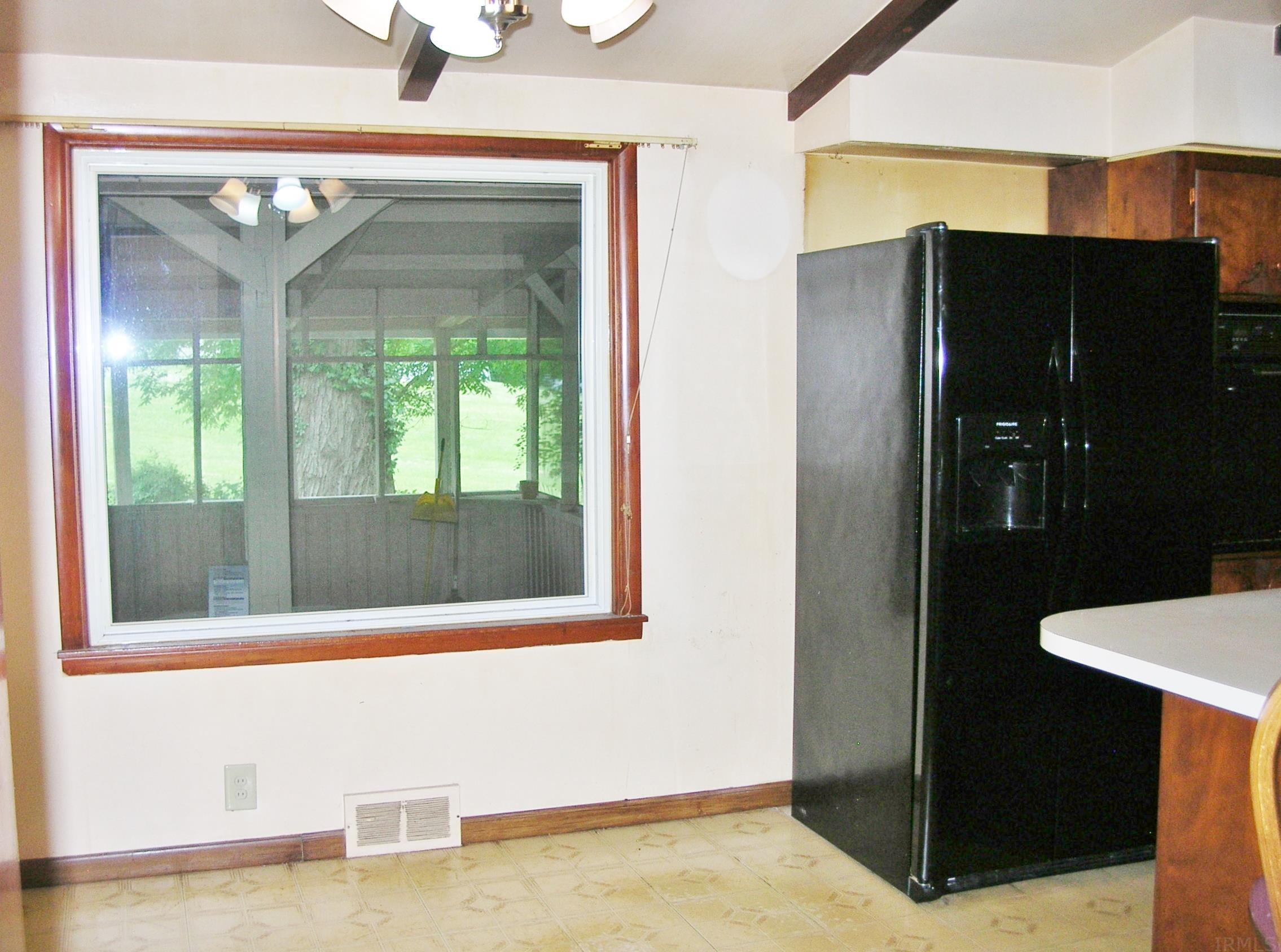 5016 Stringtown Road Evansville, IN 47711 - Photo 8 of 18 Gallery Image 8