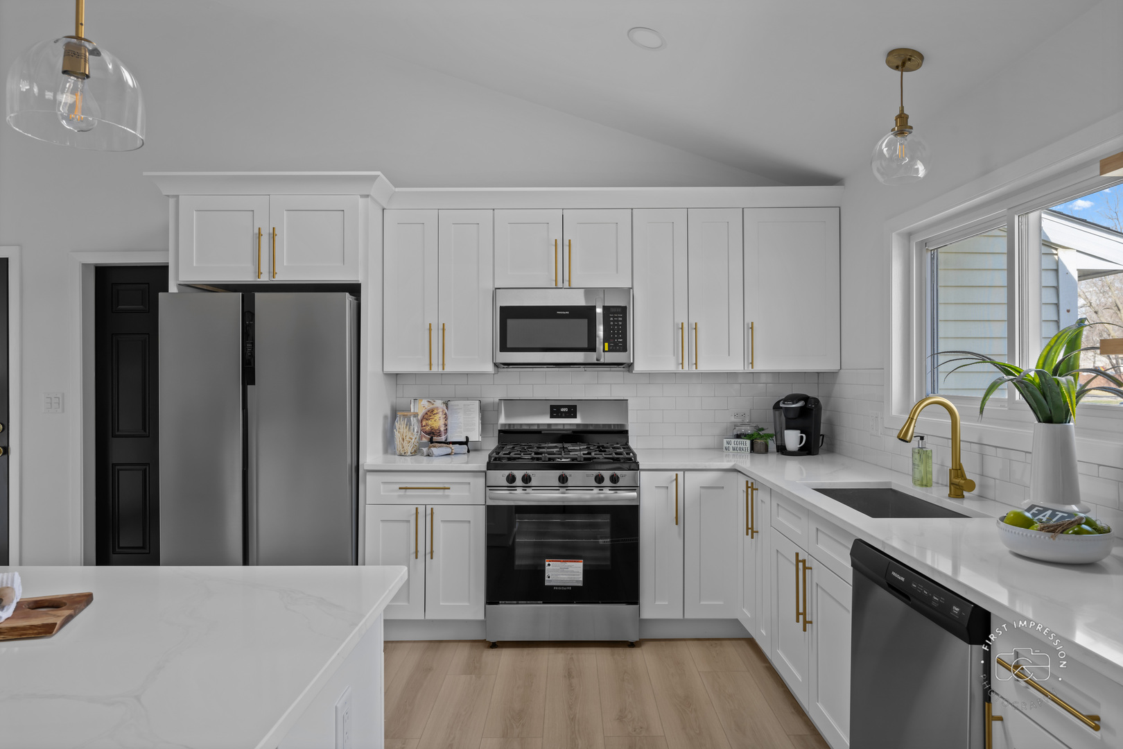 2735 Springdale Circle Naperville, IL 60564 - Photo 4 of 46