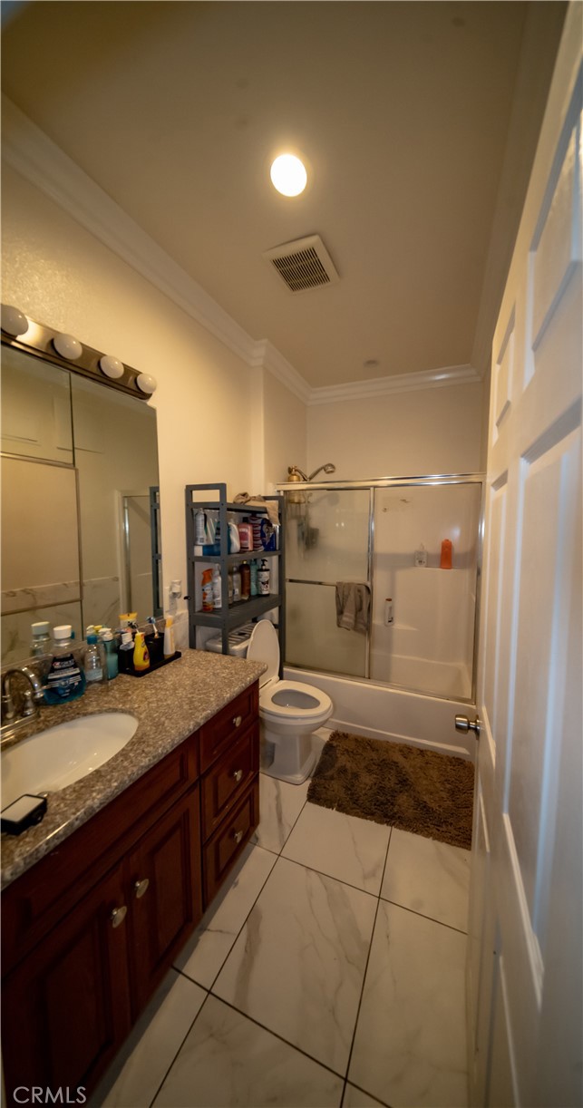 2021 Miramar Street Los Angeles, CA 90057 - Photo 16 of 44