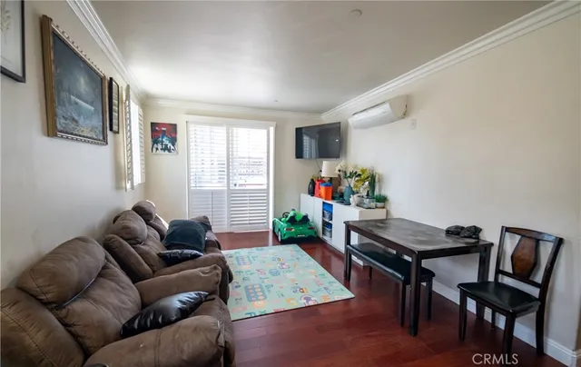 $1,499,999 | 2021 Miramar Street, Los Angeles, CA 90057