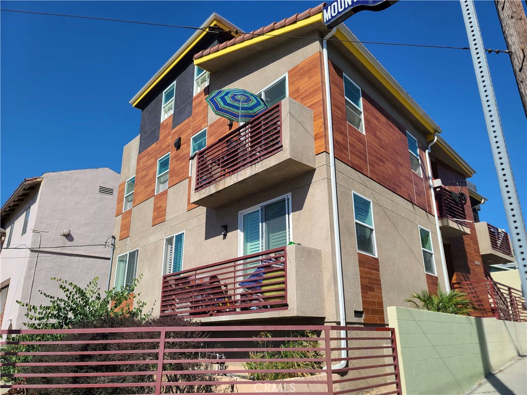 2021 Miramar Street Los Angeles, CA 90057 - Photo 5 of 44